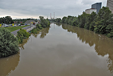Hochwasser 2013 Stadionbrücke